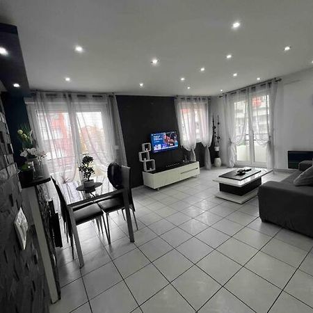 Tres Bel Appartement Entre Paris Et Disneyland Lognes Dış mekan fotoğraf