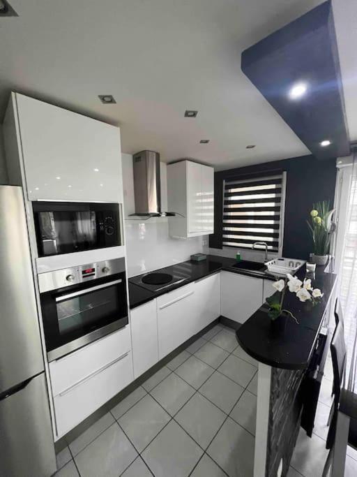 Tres Bel Appartement Entre Paris Et Disneyland Lognes Dış mekan fotoğraf